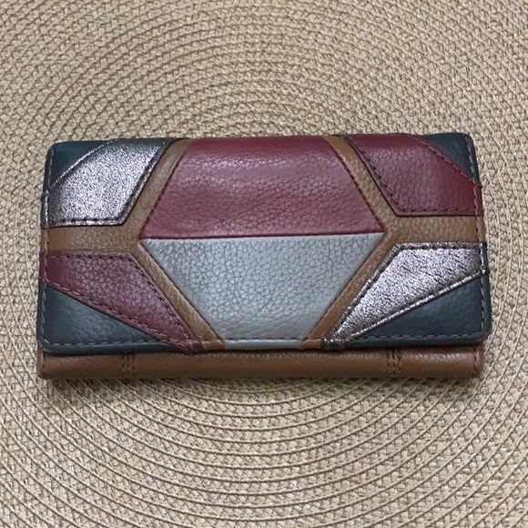 Leather Fossil Wallet - Picture 1 of 5